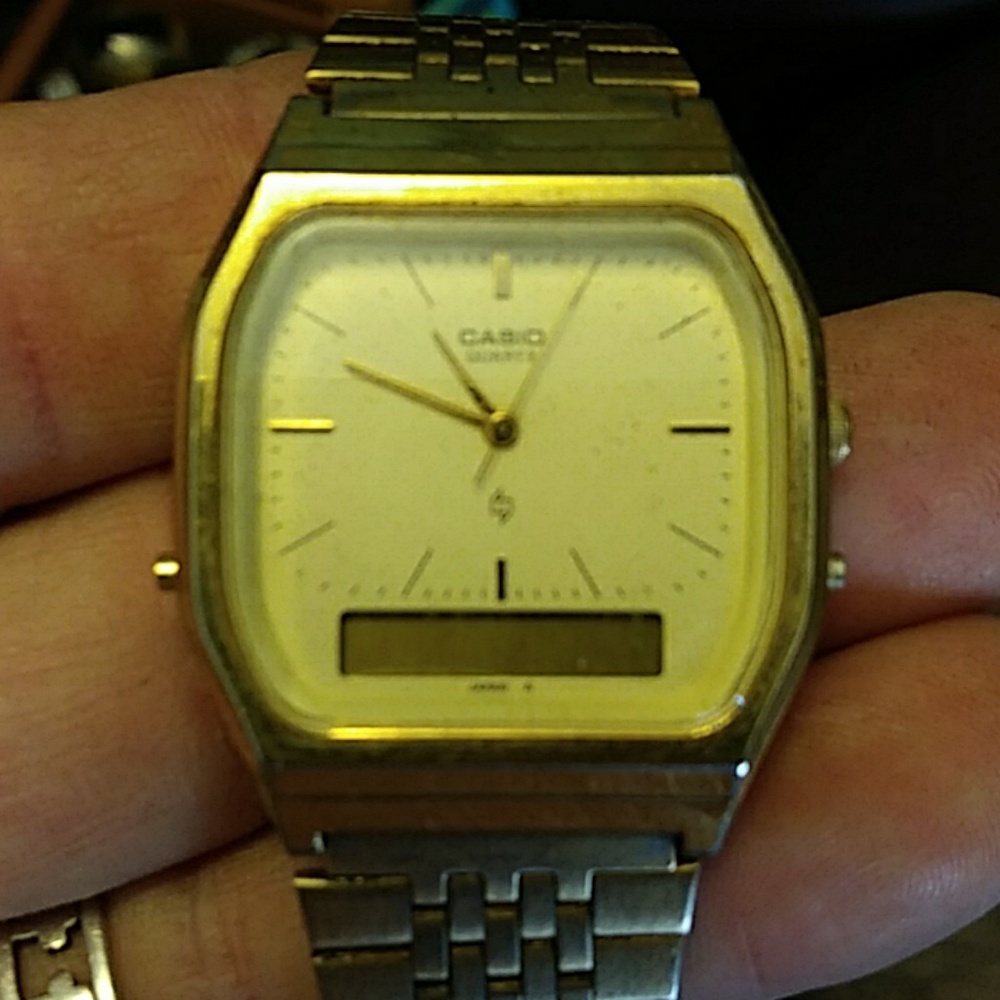 Casio quartz vintage watch
